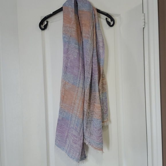 Vismaya scarf - Picture 3 of 3